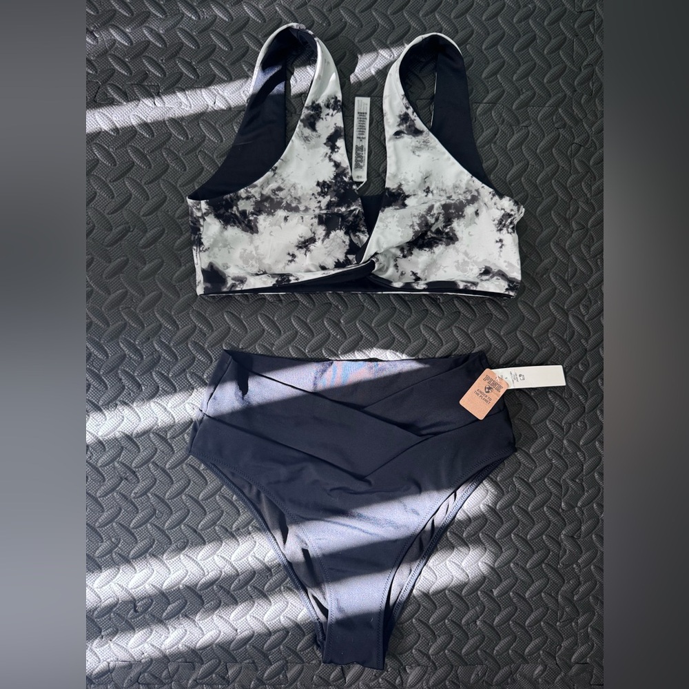 Brand new VS Pink bikini